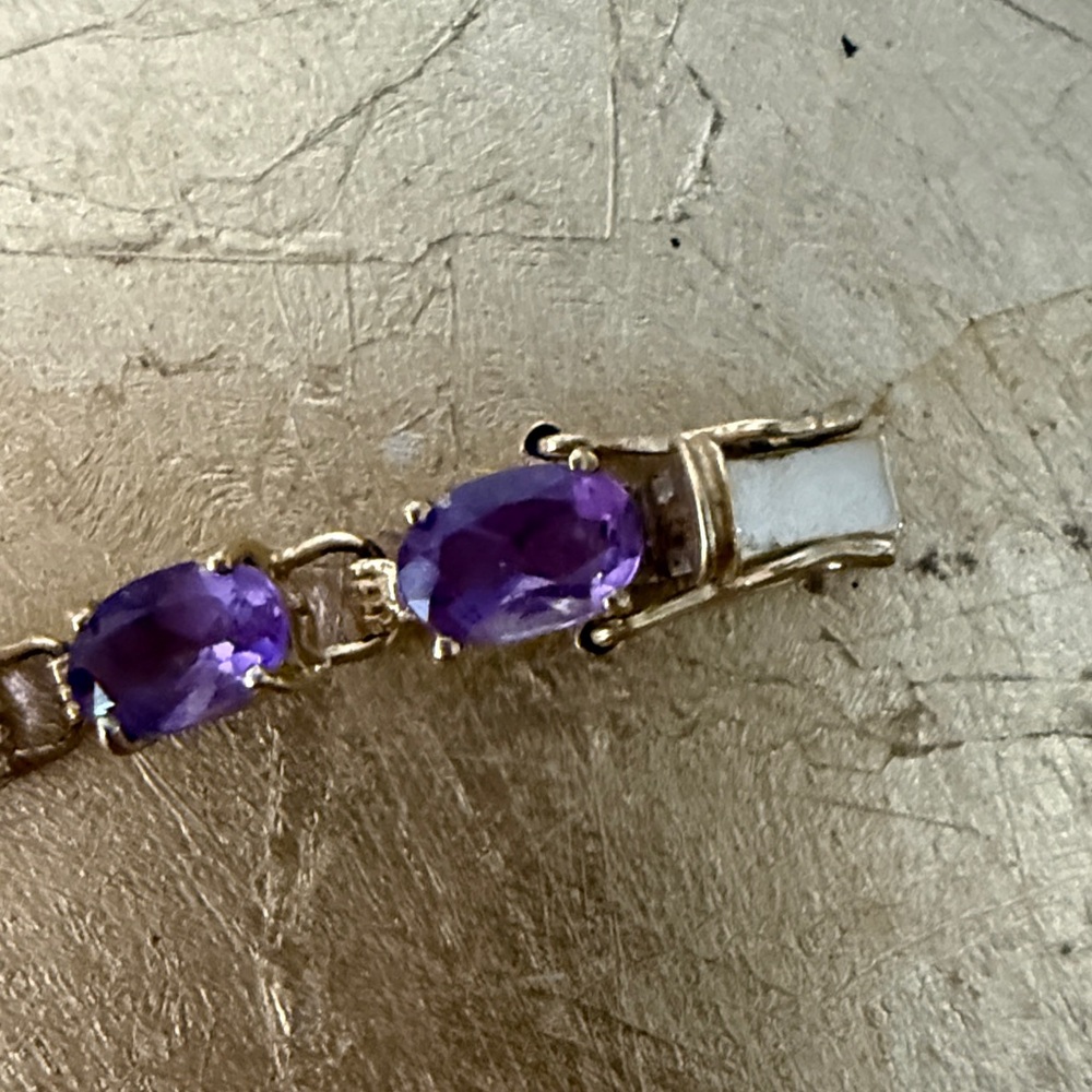 Amethyst 10kt solid gold tennis bracelet